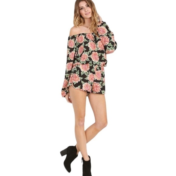 Show Me Your MuMu Floral Romper Flower Puff Girls Size M - Picture 1 of 14
